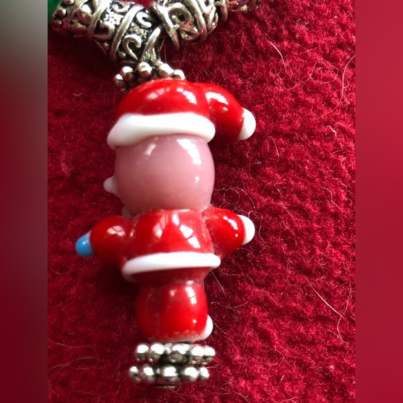Blown glass Christmas theme necklace - Picture 13 of 16